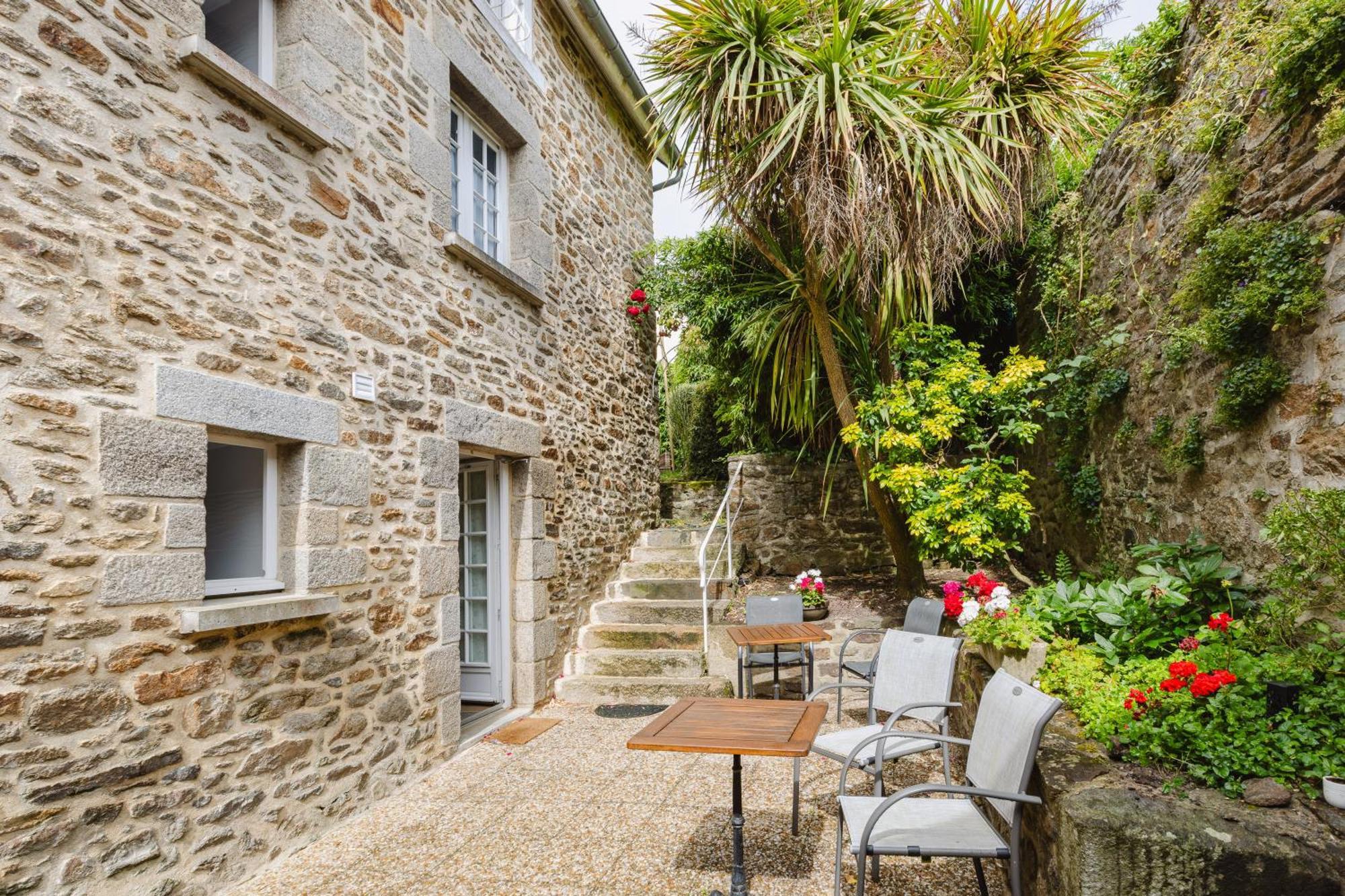 Demeures & Chateaux - Hotel De La Porte Saint-Malo Dinan Luaran gambar
